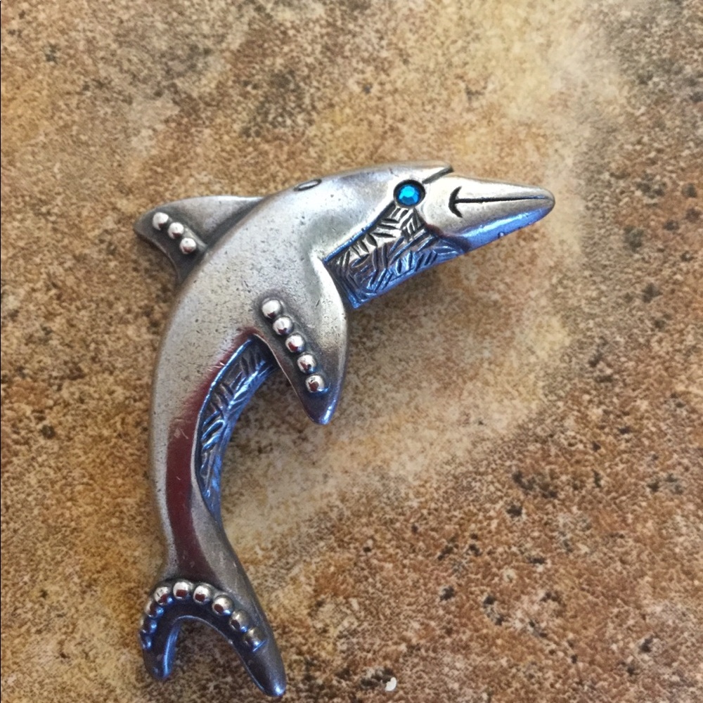 Dolphin Brooch pin.